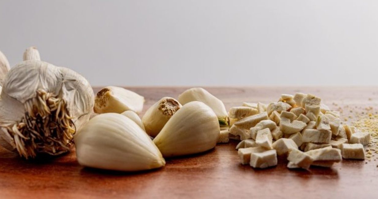 Natania Garlic Farm-42-post